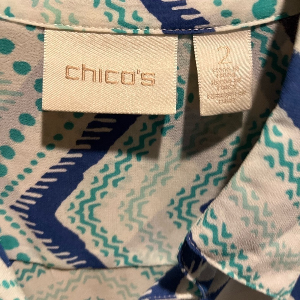 26. WOMENS CHICO’S 2/L DETAIL TOP - Picture 5 of 7